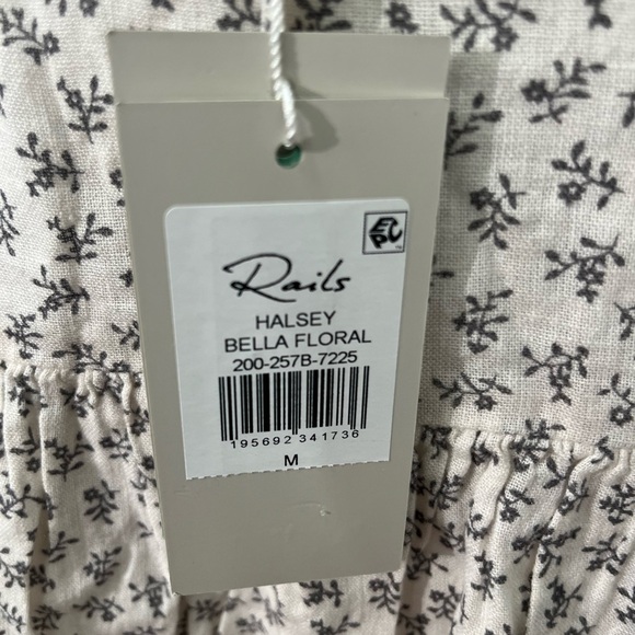 NWT Rails Halsey Tiered Ruffle Mini Skirt Bella Floral M - Picture 6 of 7
